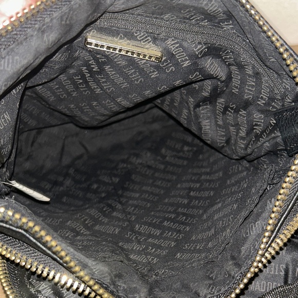 STEVE MADDEN Glamjem Crossbody Bag - Picture 9 of 13